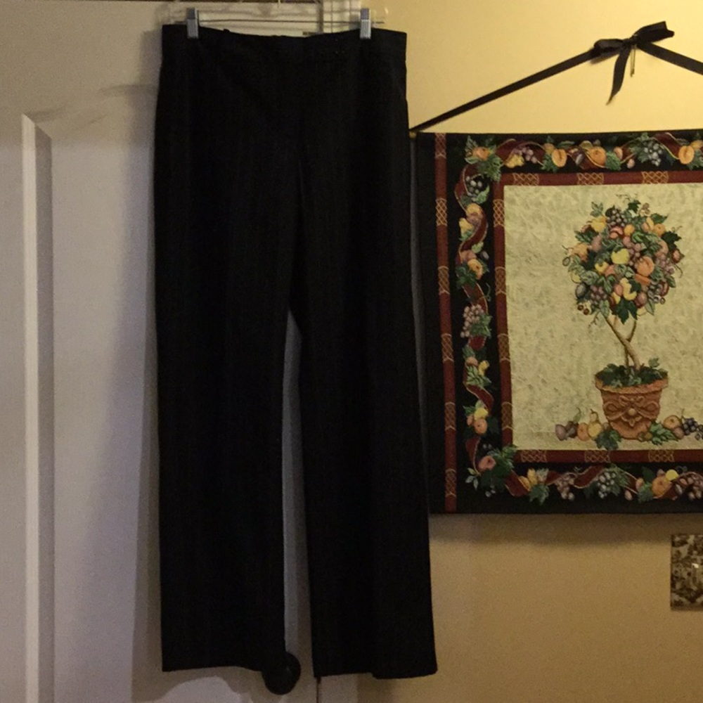 Ann Taylor Signature Fit lined pants. Size 8. NWT.
